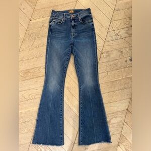MOTHER Jeans. Weekender Fray Size 23